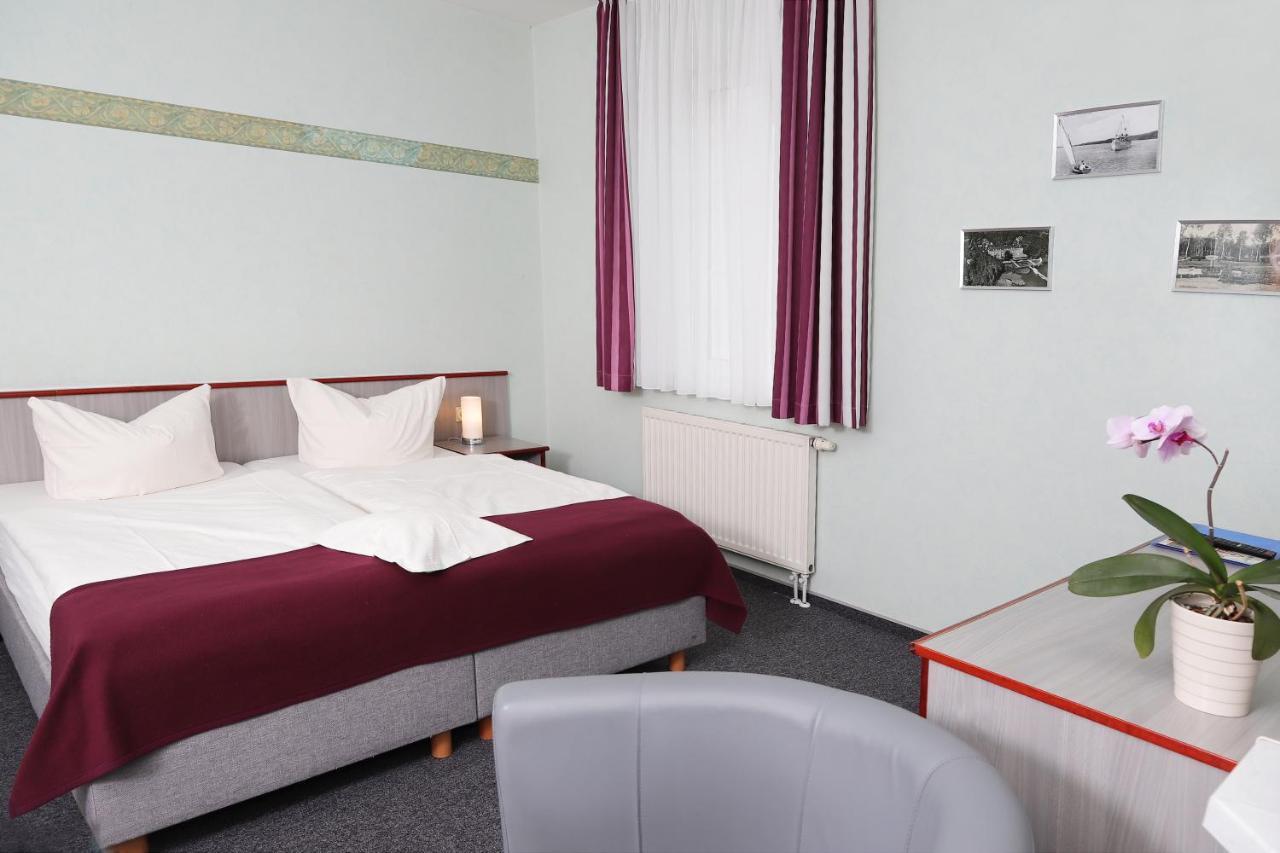Hotel "Am Werl" Bad Saarow Eksteriør bilde